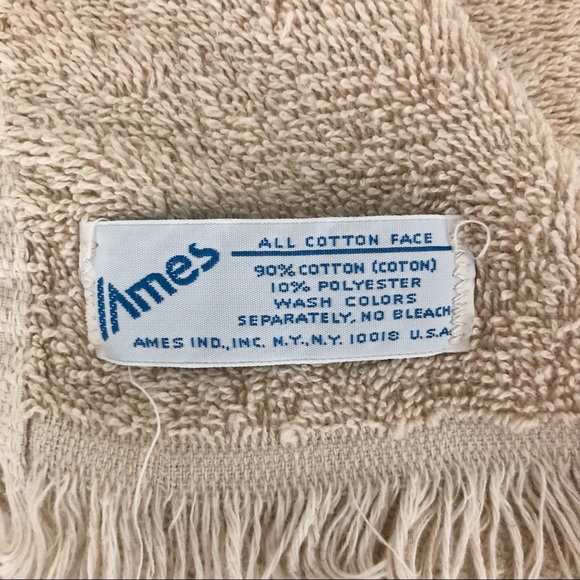 Vintage teddy bear hand towel - Picture 6 of 8